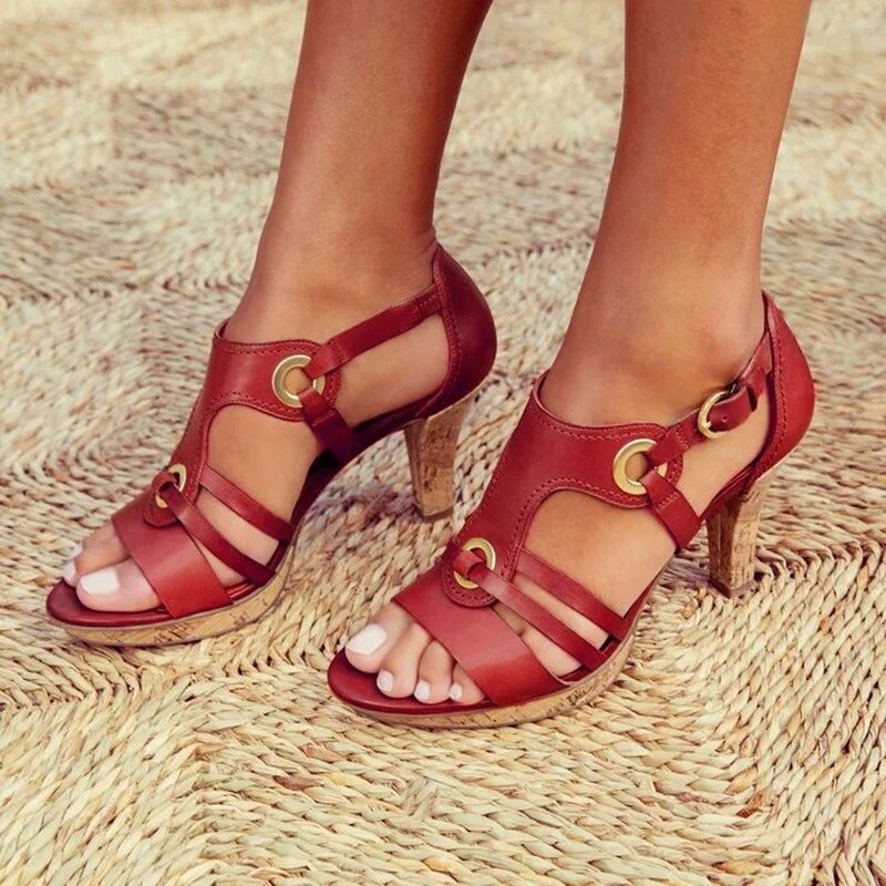 Astrid | Comfortable heeled sandals